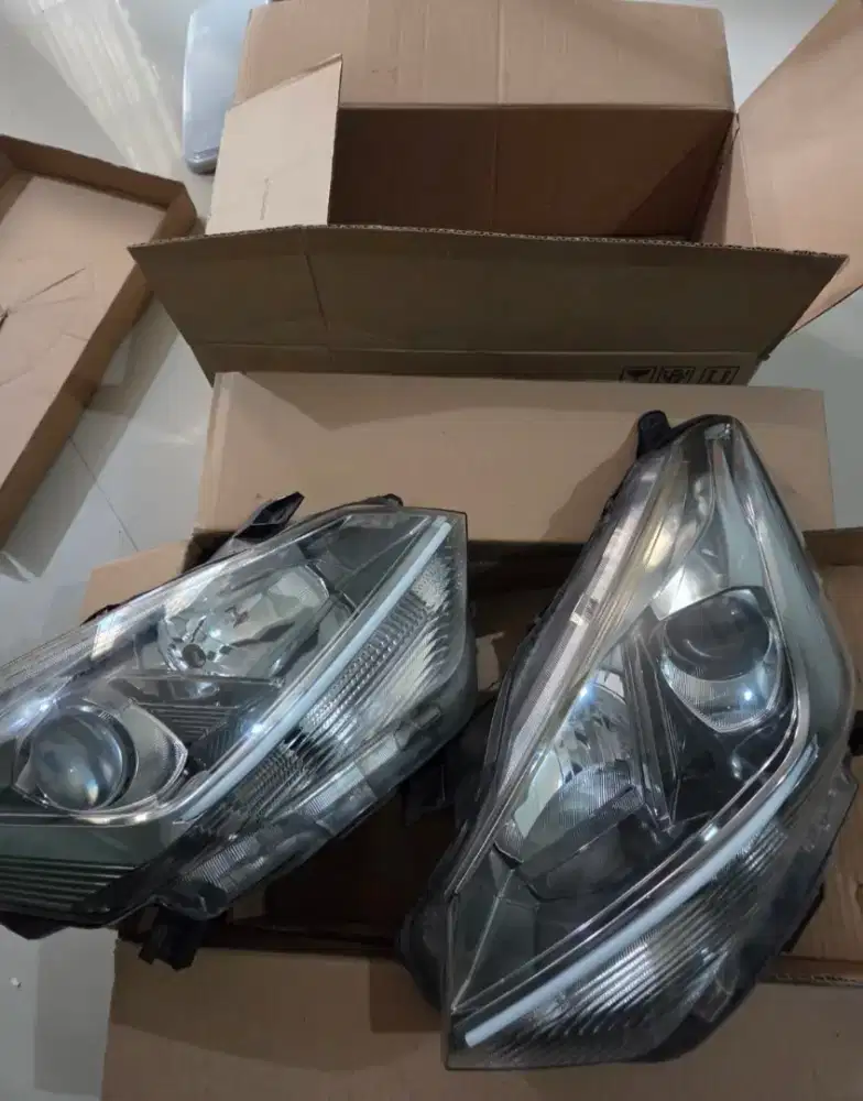 Headlamp Agya 2020