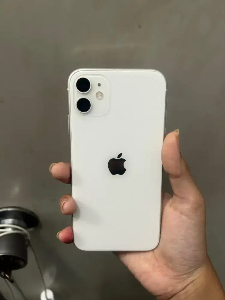 iPhone 11 128gb inter