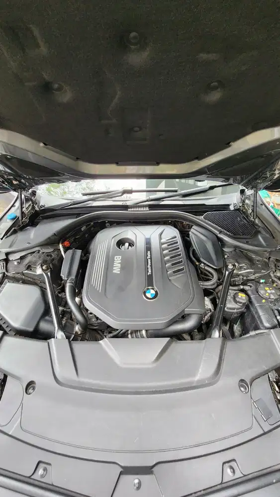 BMW 740Li 2016 Bensin
