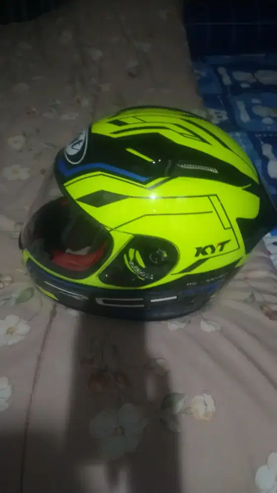 Helm KYT RC17 Warna kuning
