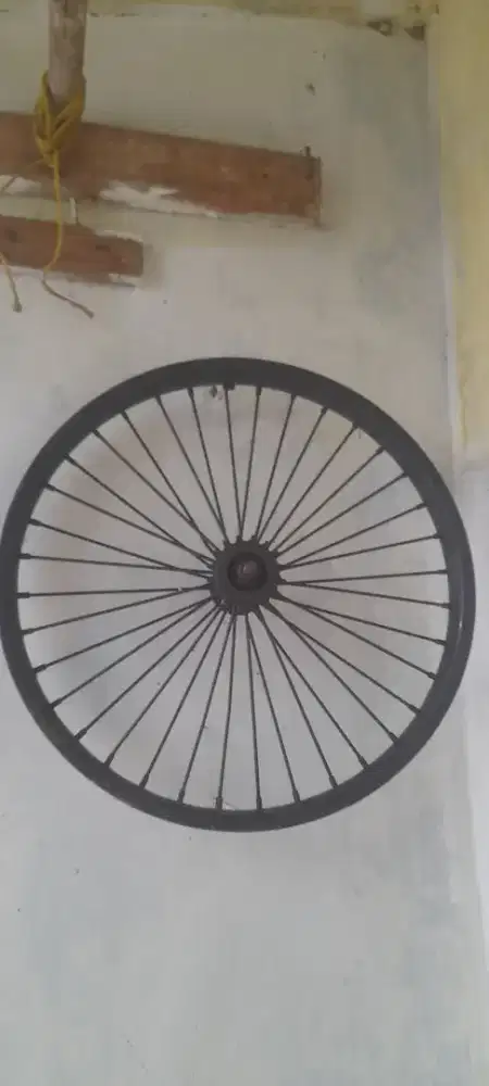 Pelek belakang sepeda BMX bekas