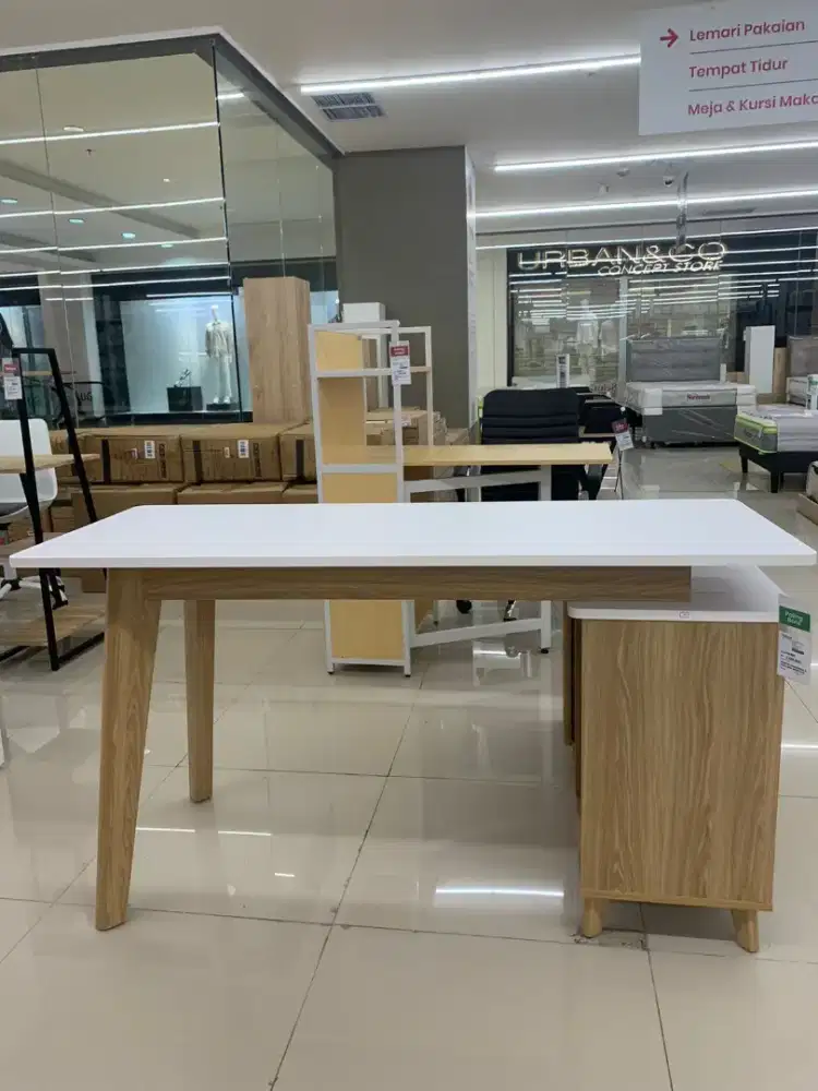 Meja kantor L Pendant