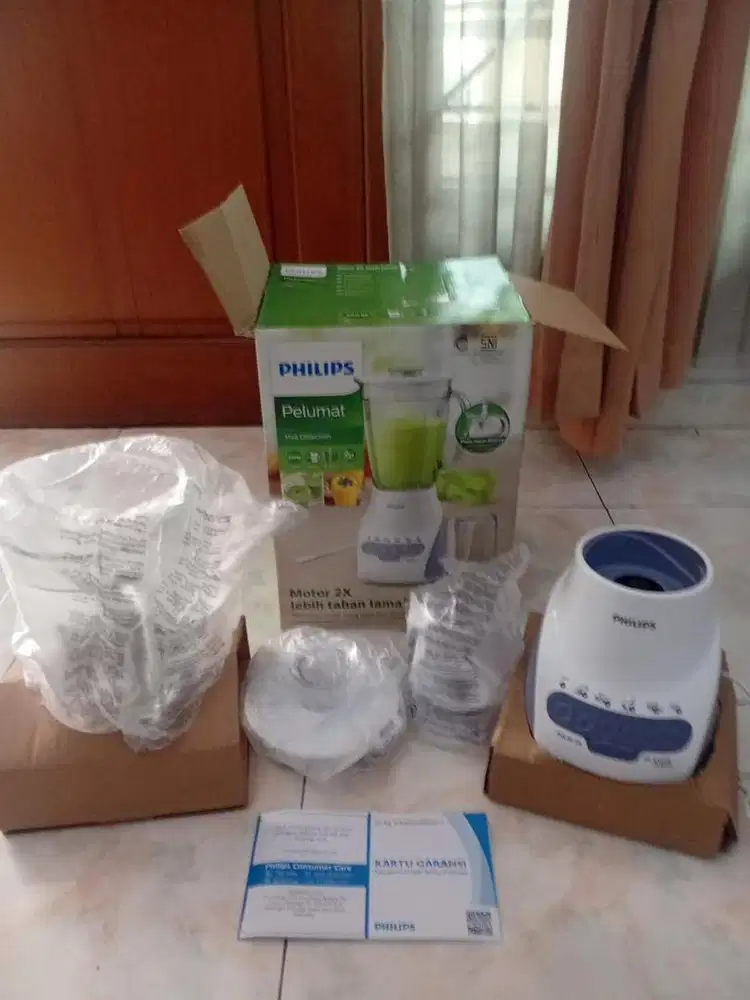 Blender Philips HR 2116