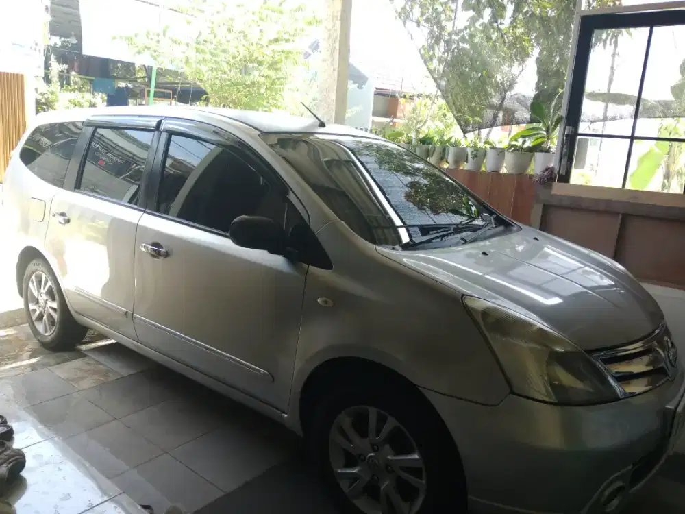 Grand Livina 1.5 XV A/T 2012 80jt-nego