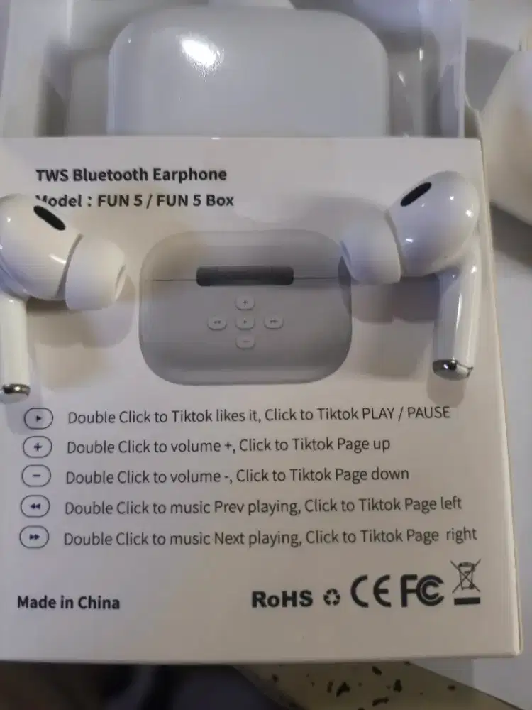 TWS Model Airpod (Baru, Ada Tombol Controller di Casing)