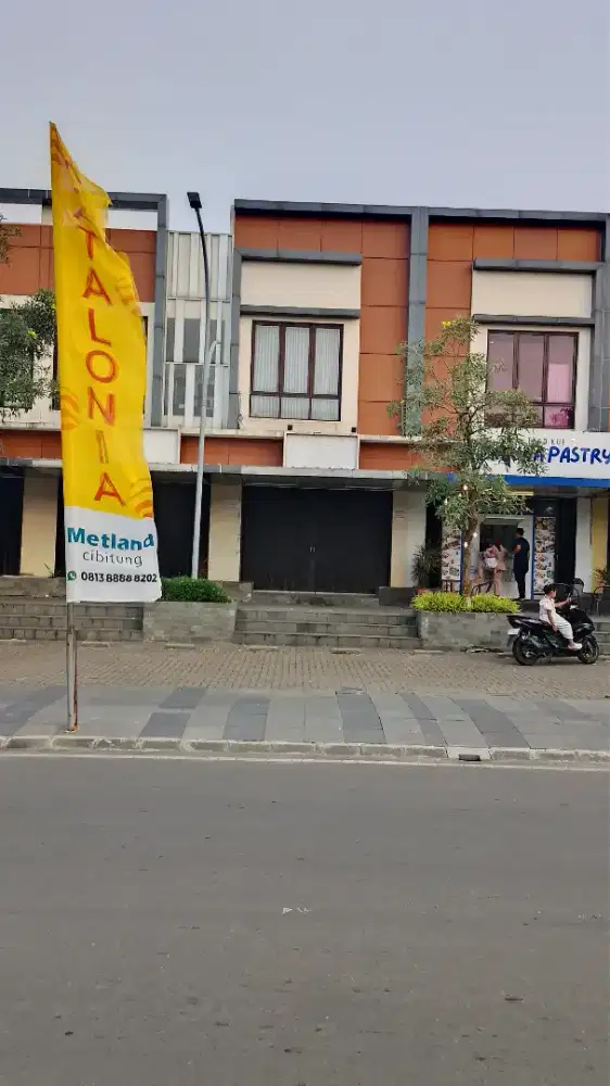 Disewakan RUKO BiZHAUZ Metland Cibitung, Cikarang Barat, Bekasi