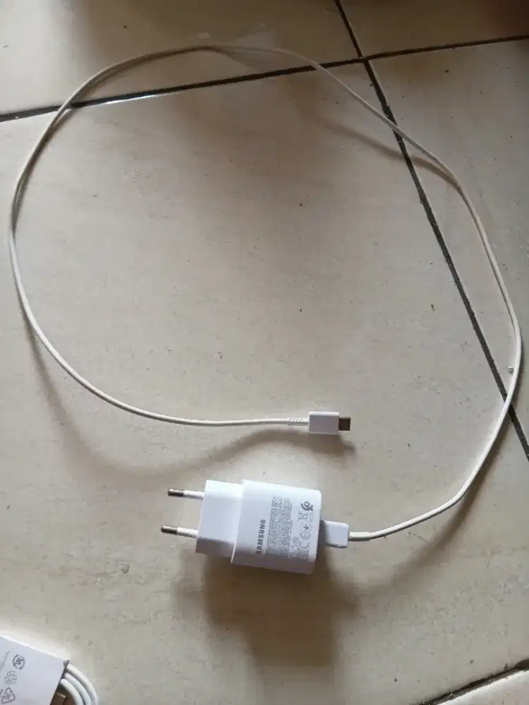Charger Samsung A07super fast charging ori copotan. Mulus. Nego
