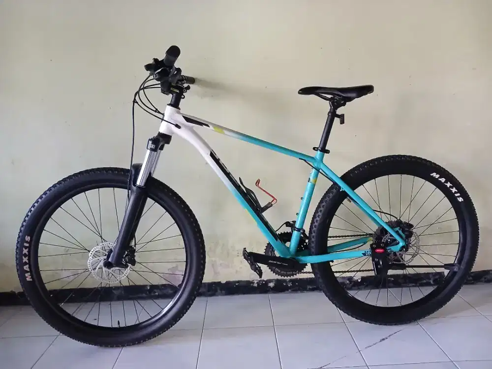 Polygon xtrada 5 LE 27,5 size M