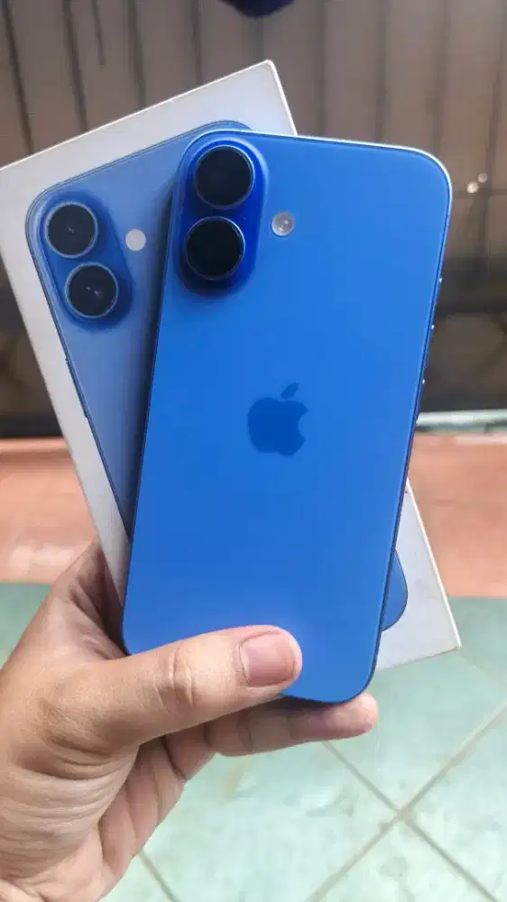 Iphone 16 128gb ibox garansi on like new