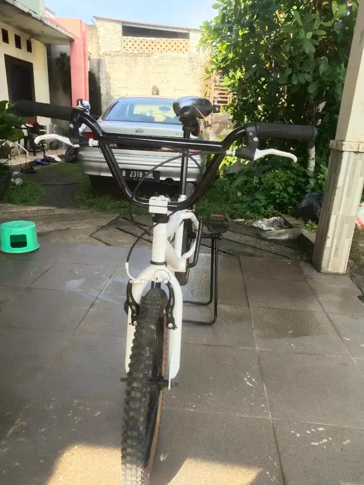 Sepeda BMX GT Vertigo 20