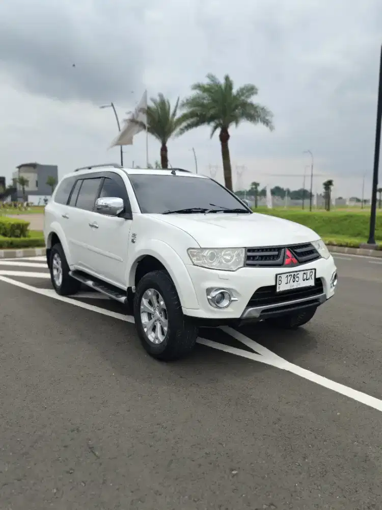 PAJERO SPORT DAKAR 2014 PUTIH