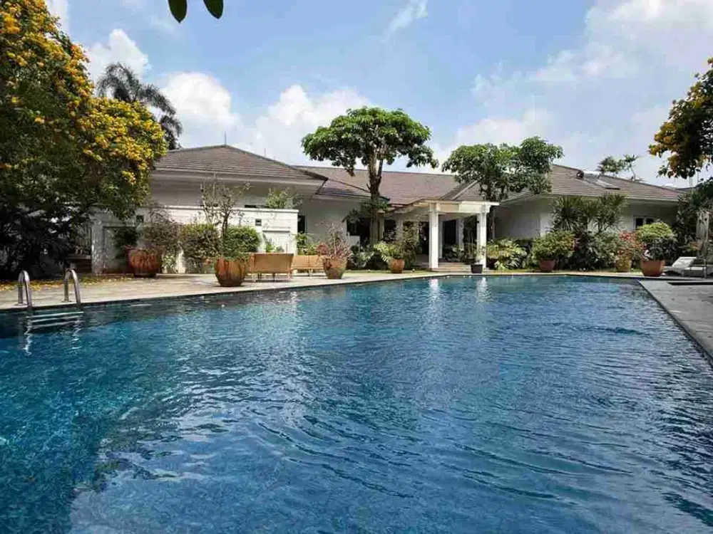 Cinere Luxurious Modern House Siap Huni Halaman Luas