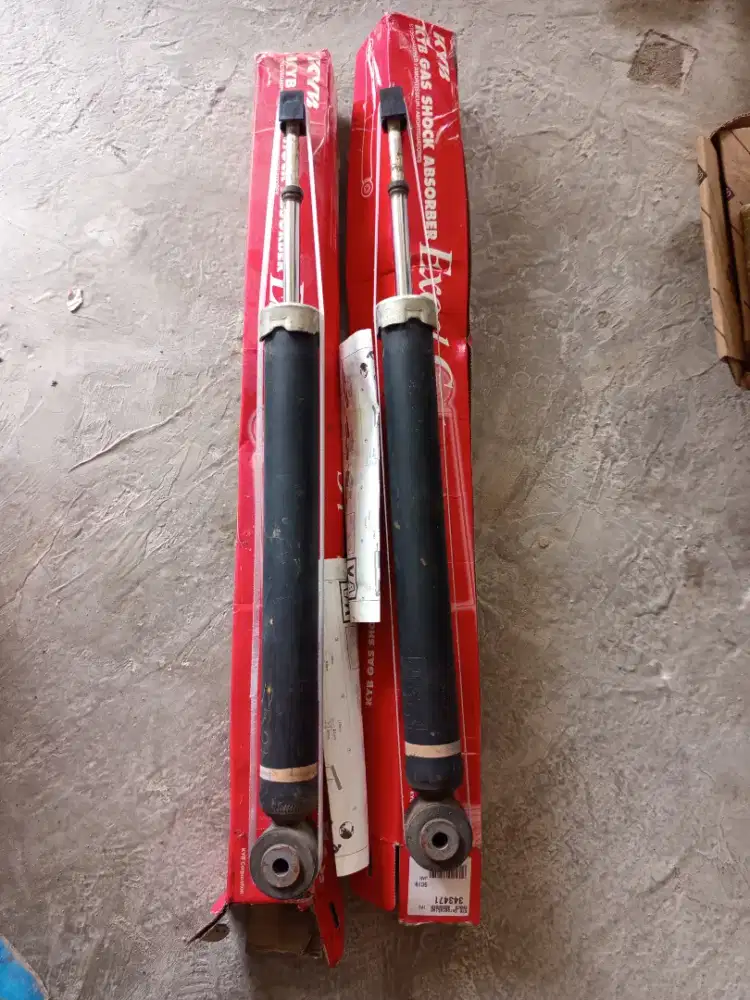 Shockbreaker belakang Toyota Yaris bakpao