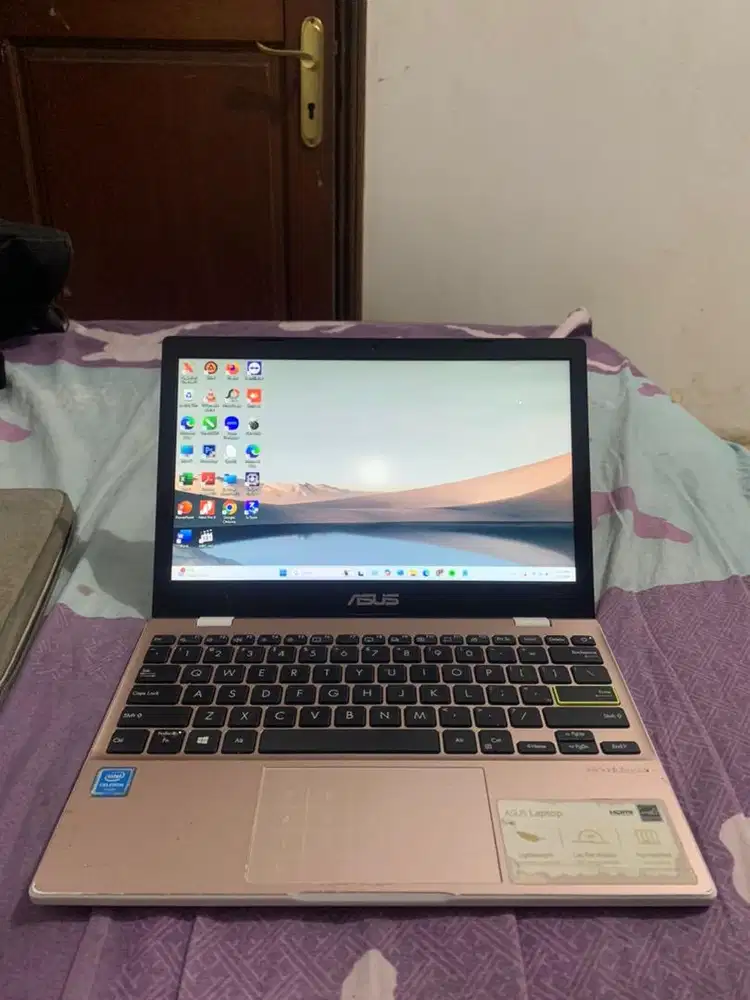ASUS Vivobook E210MAB / E210MA – PINK (Bekas, Normal Siap Pakai)