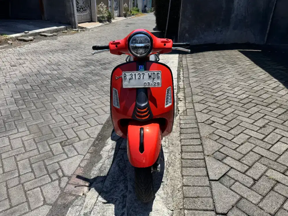 Vespa Gts 150 iget super sport