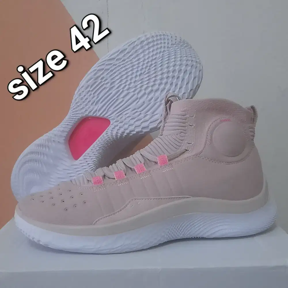 Sepatu basket underarmor curry 4 flotro pink