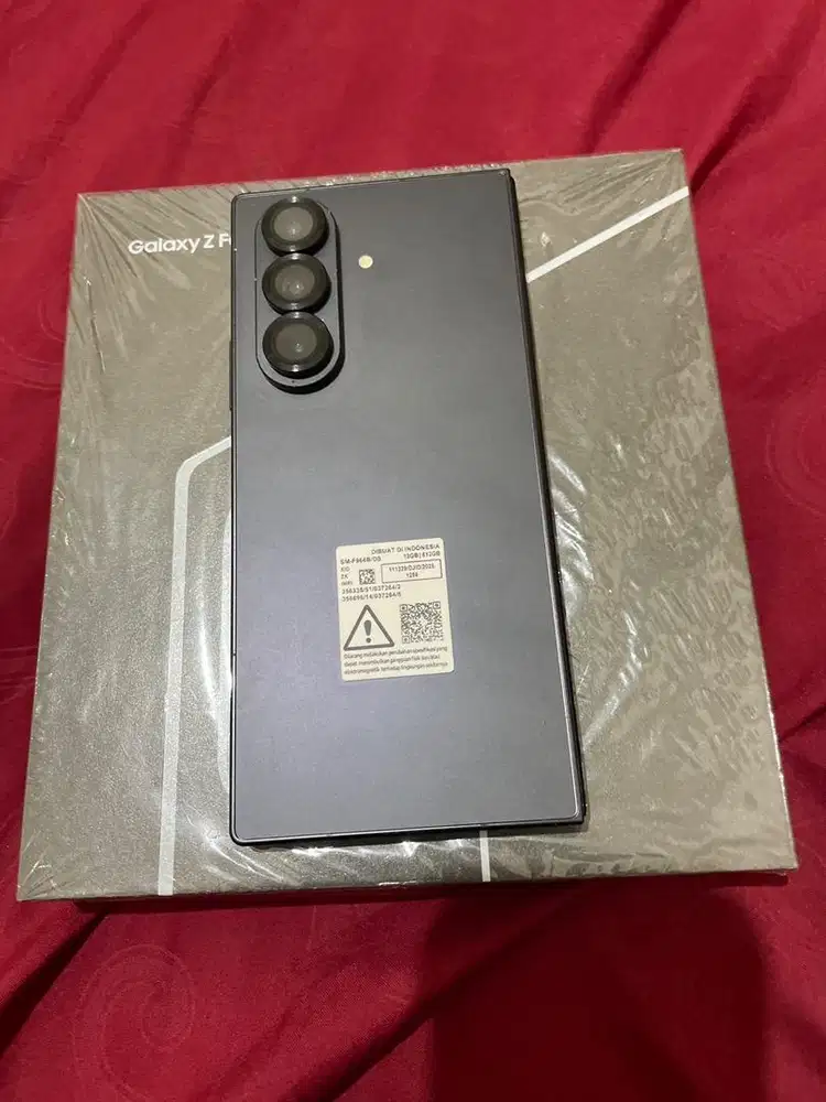 Samsung Z fold 7 512 garansi sein