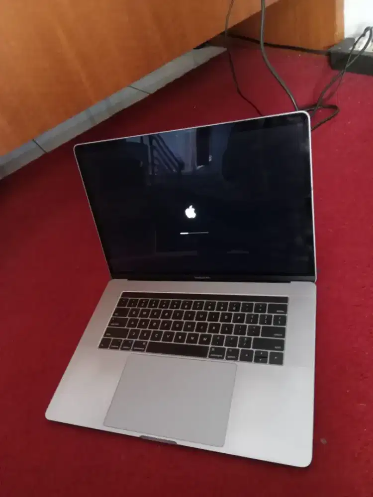 Macbook Pro 15 A1707 Tahun 2017 Touchbar