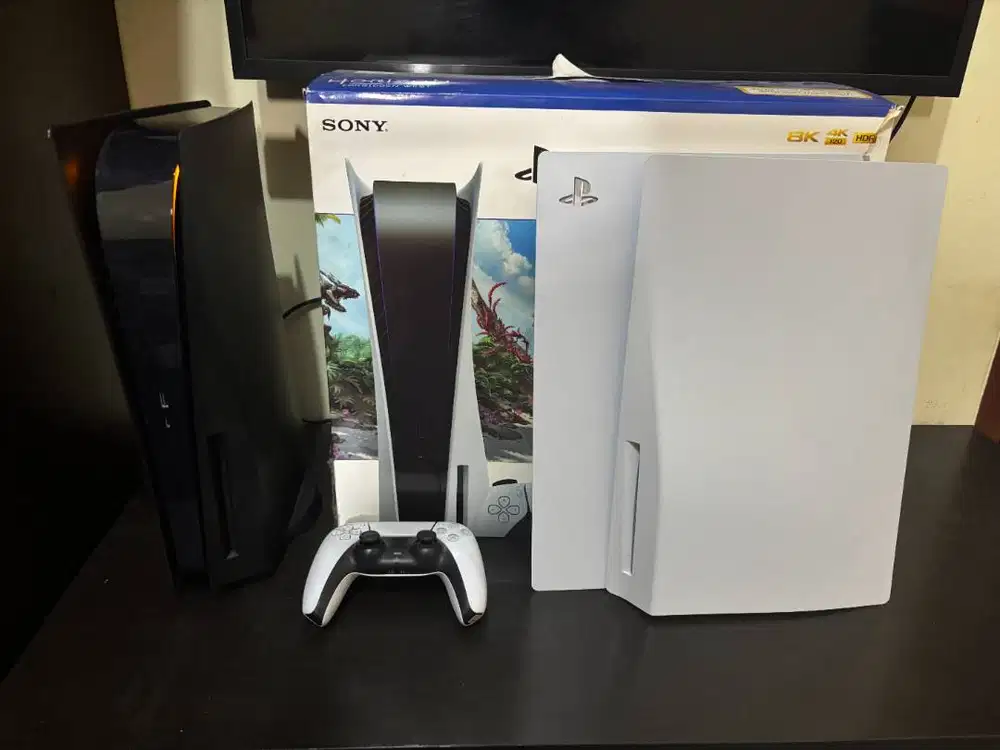 Dijual: PlayStation 5 (PS5) CFI‑1118A + Game Digital + Cover Origin