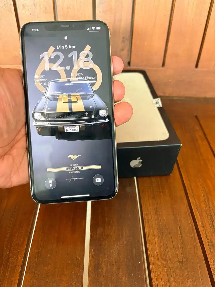 iPhone 11 Pro Max 64 GB