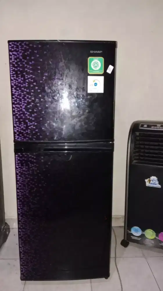 Kulkas 2 pintu merk sharp