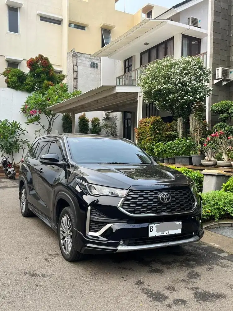 Innova Zenix HITAM 2.0 Bensin G mulus