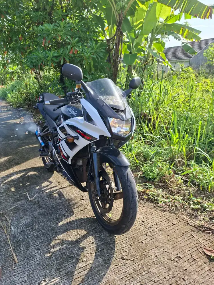 KAWASAKI NINJA 150RR