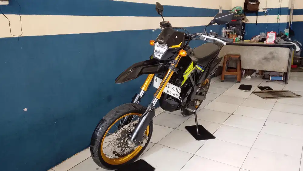 DIJUAL CEPAT KAWASAKI D-TRACKER 2024 MEWAH
