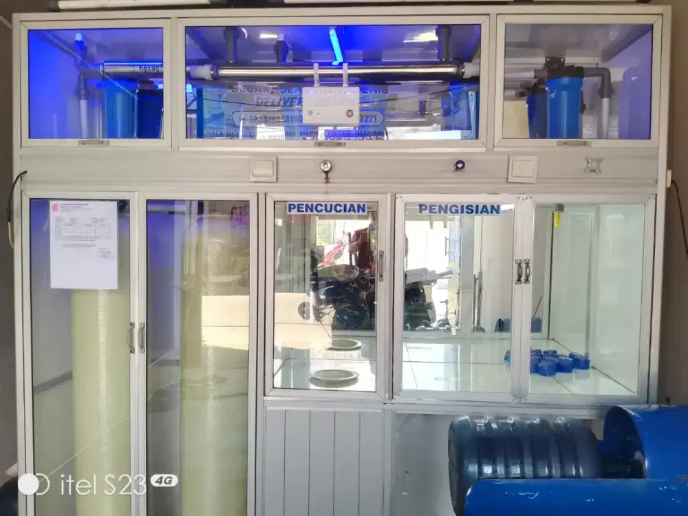 Mesin air isi ulang water blue