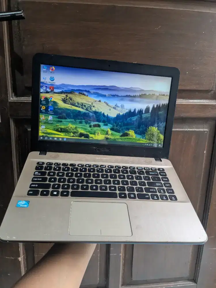Laptop Asus X441S Normalan Tinggal Pake