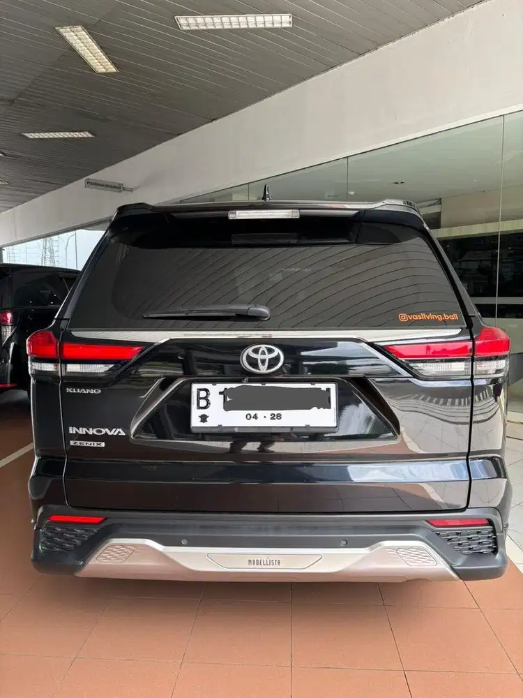 Innova Zenix HITAM 2.0 Bensin G mulus