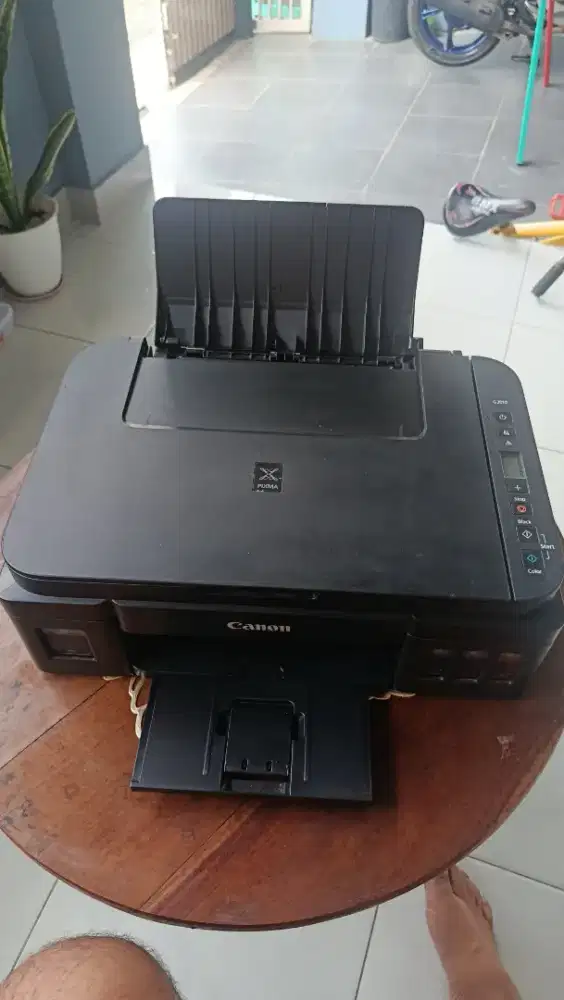 Canon pixma G2010 print ,scan ,copy