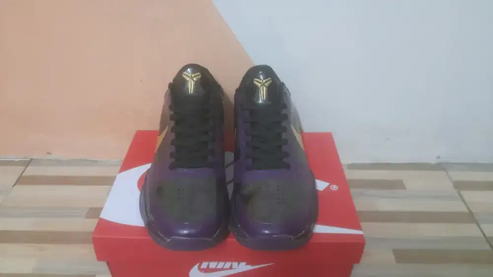 Sepatu basket nike kobe 5 protro purple