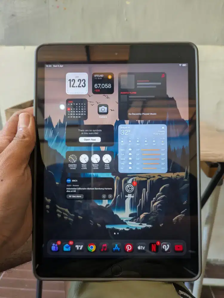 Jual Ipad 8 32gb mulus