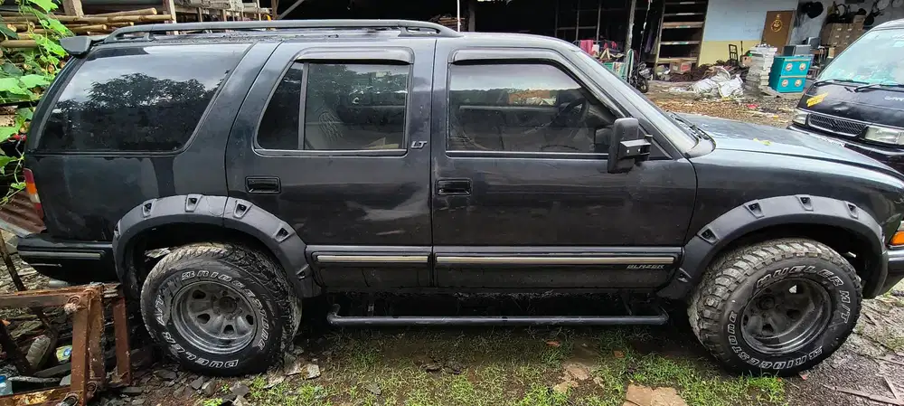 Opel Blazer 2000 Bensin