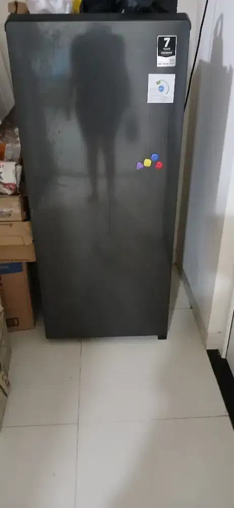 Kulkas 1 pintu 180 L AQUA Swperti baru