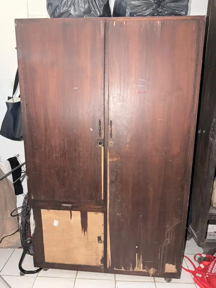 Lemari baju kayu djati /  kayu jati / lemari pakaian