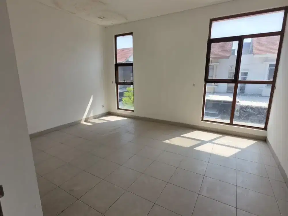 Dijual Rumah Nyaman di Cluster Alamanda – Siap Huni & Lokasi Strategis (029)