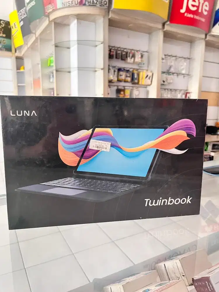 LUNA TWINBOOK T10