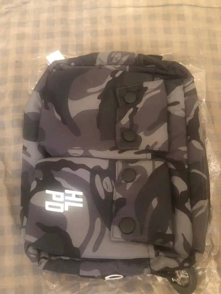 tas baru camo grey