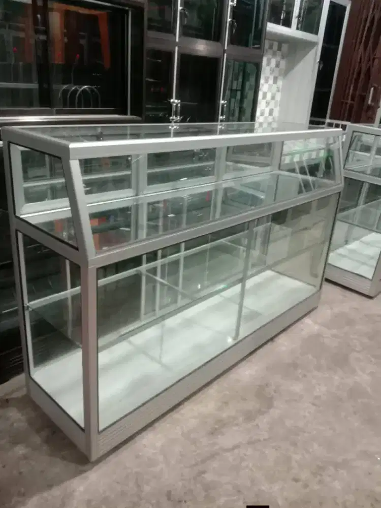 Etalase Counter/jual pulsa P.150cm beroda & P.1 meter,Full kaca 5mili
