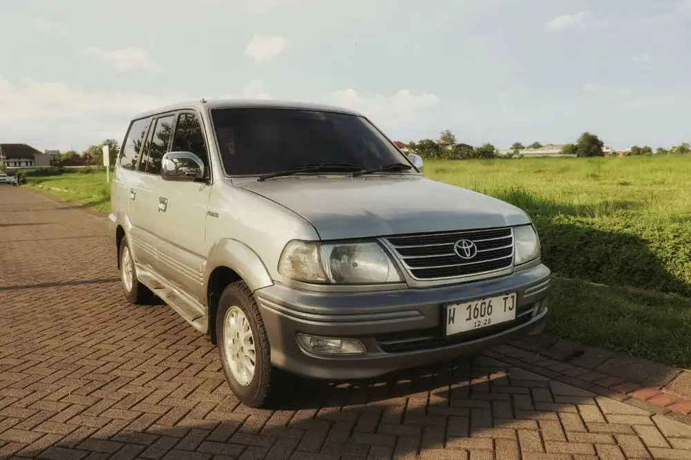 Toyota Kijang Krista