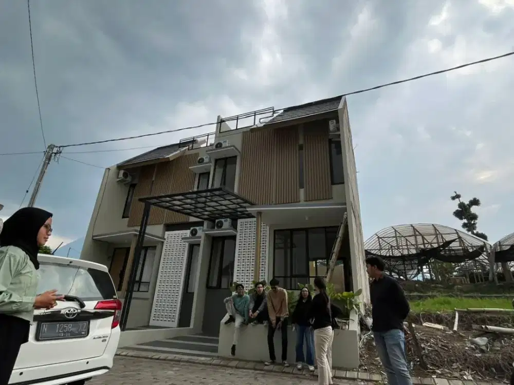 Dijual Villa dengan Taman Hijau di Batu Rasakan Ketenangan di Tengah Kota Wisat