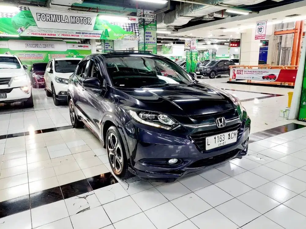 Honda HRV PRESTIGE AT thn 2015 Istimewa