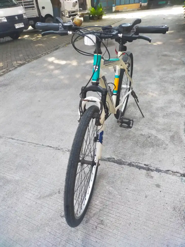 Sepeda Genio tinggal pake