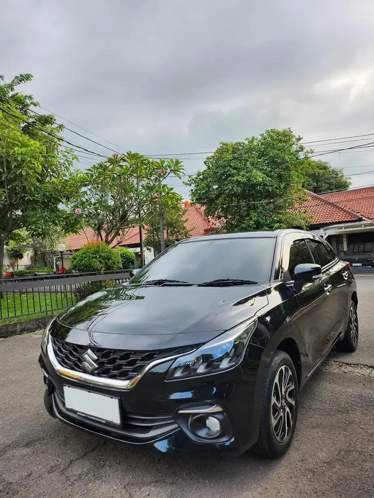 PRIBADI  2024 Suzuki Baleno 1.5 Hatchback Like New