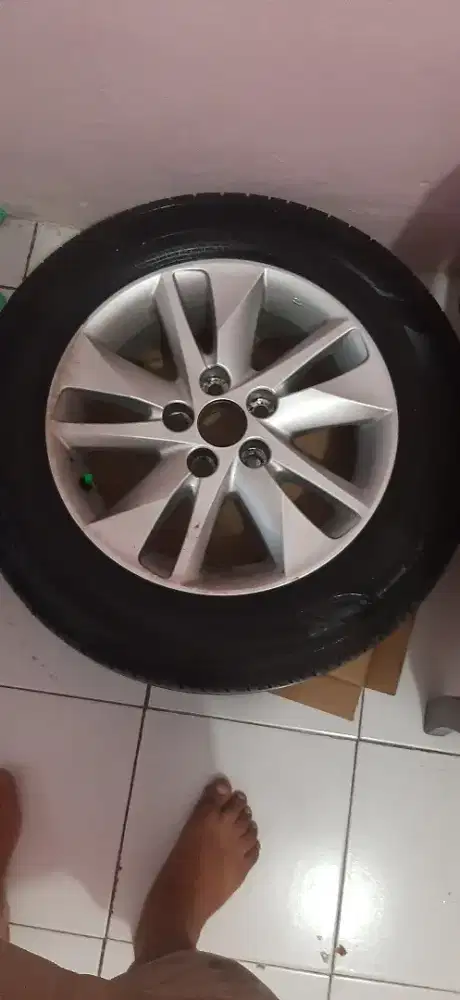 Velg & Ban KInnova V