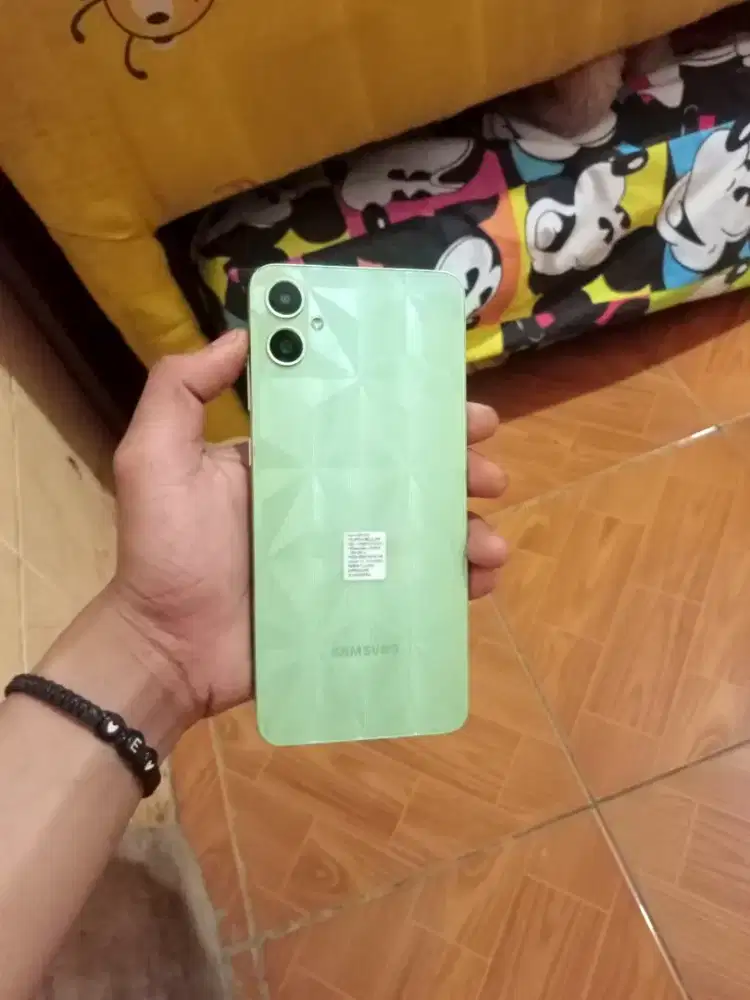 Samsung A05 4/64 hp ajah
