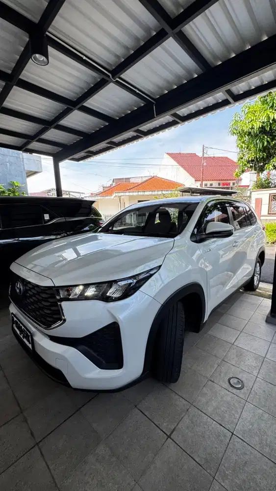 Toyota Kijang Innova 2023 Hybrid