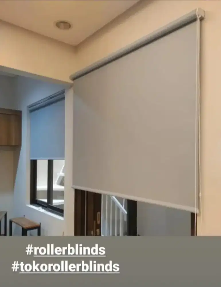 Roller blind black out